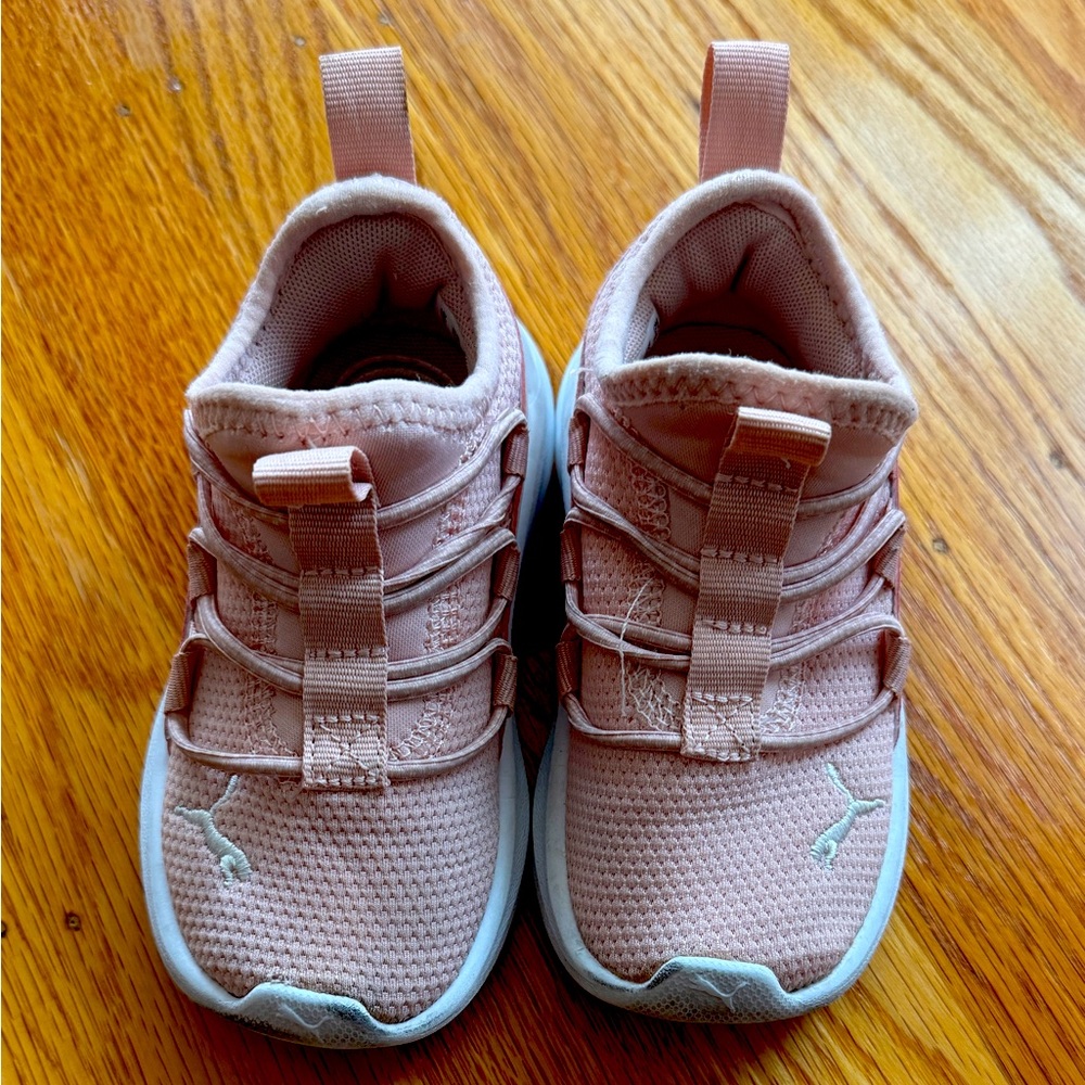 Puma toddler Girls One 4 All Slip On Size 7C